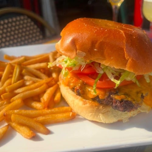 BRUNCH REFRIEDBEANS BURGER.