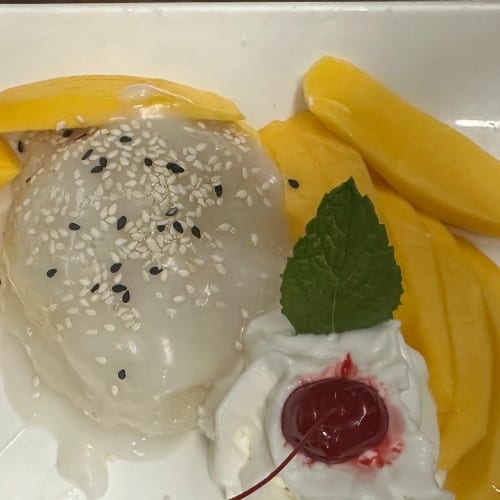 Traditional Thai Dessert/Sticky Rice with Fresh Mango.
