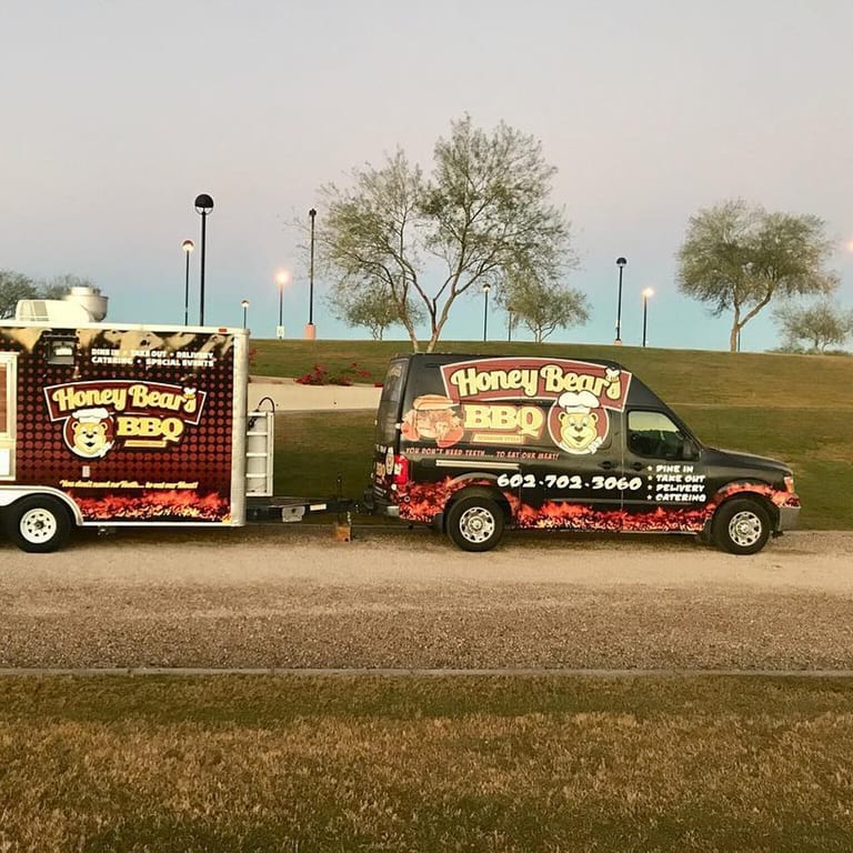 Honey Bear's BBQ: FOOD TRAILER