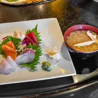 Sashimi Lunch 4 Me