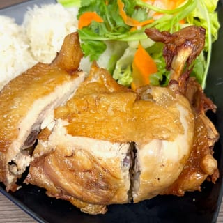 RD6. CHICKEN LEG QUARTERS Rice Dish (COM DUI GA SOI MO)