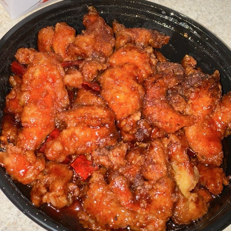 左中棠鸡 General Tso's Chicken.