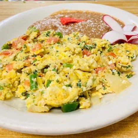 Huevos a la Mexicana.