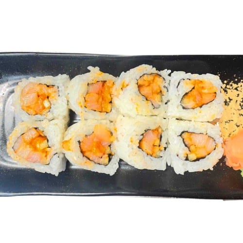 Spicy Yellowtail Roll (8).
