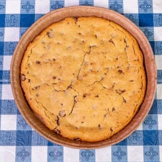 Giant Chocolate Chip Cookie