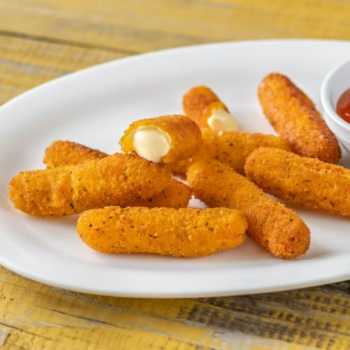 Cheese Sticks with Fries.