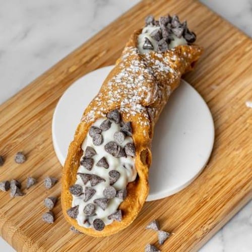 Cannoli.