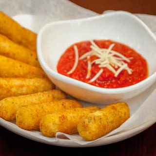 Mozzarella Sticks (8)