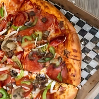 Deluxe Pizza