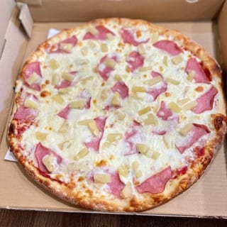 Hawaiian Pizza