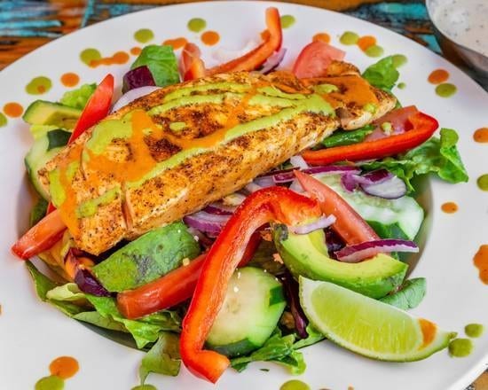 Los Cabos San Lucas Seared Salmon Salad.
