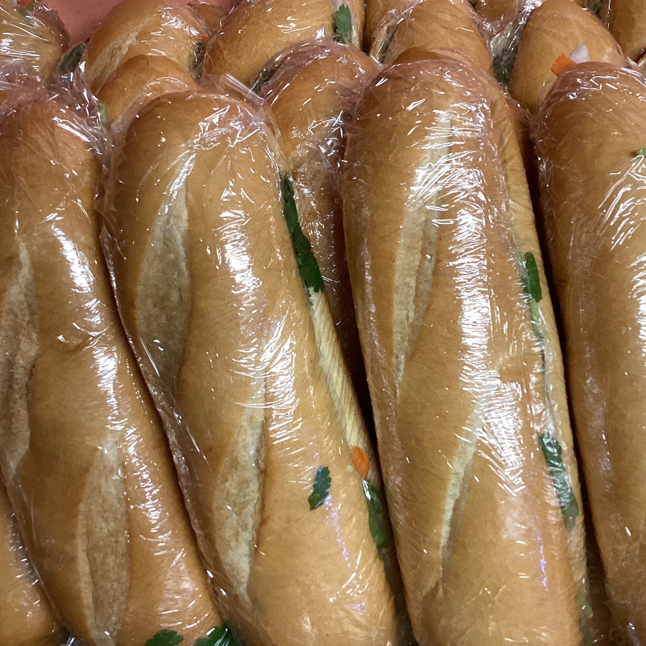 T21. Sandwiches S/L (tray Bánh Mì).