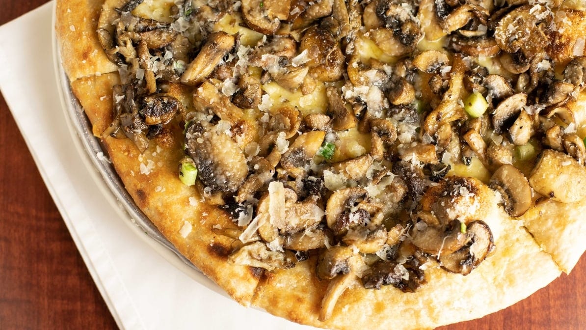 GF MUSHROOM PIZZA.