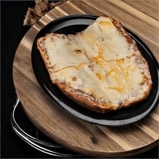 #4 Pizza Bread Lunch Special