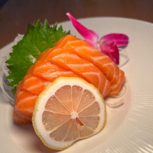 SASHIMI SALMON / SAKE SASHIMI.