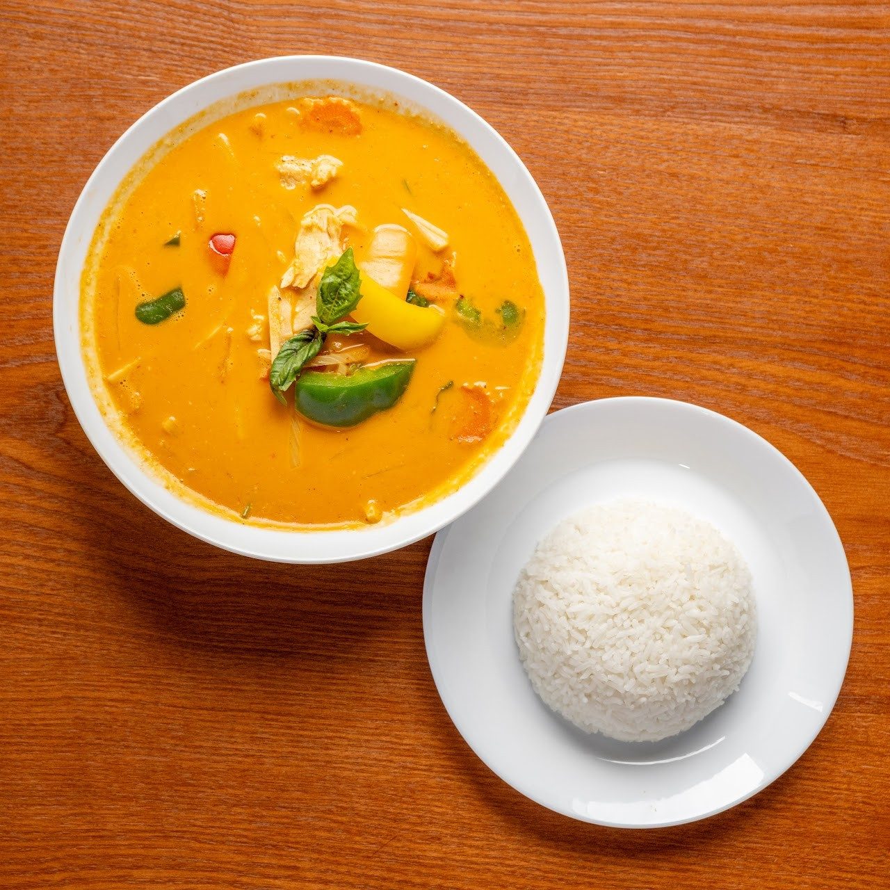 (L) Red Curry.