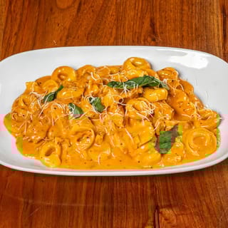 Tortellini Pasta Alla Panna
