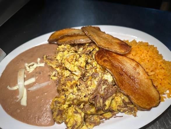 Huevos Con Machaca.