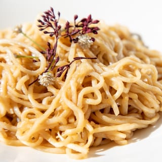 AN’s Famous Garlic Noodles®