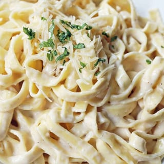 Fettuccine Alfredo
