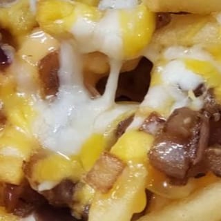 Animal Style Cheesy Kabob Fries