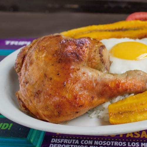 Pollo a Lo Pobre.