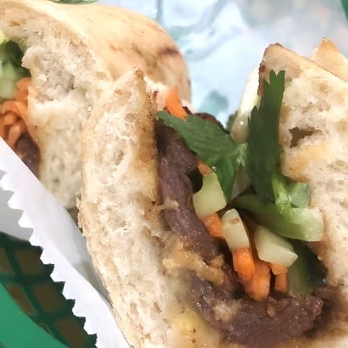 2. Grilled Pork Appetizer (Banh Hoi Heo).