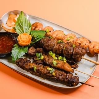 Grilled Platter (4)- ( Chicken, Shrimp, Pork, Pork Patty _Ga Tom Heo Nem)