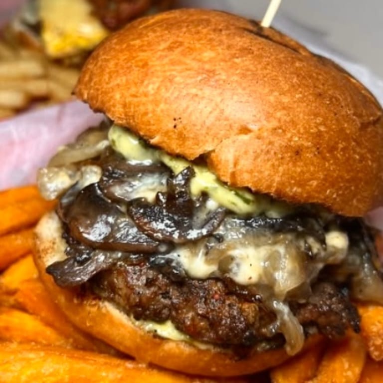 Smash Burger: Juicy, Flavorful, Irresistible Burgers