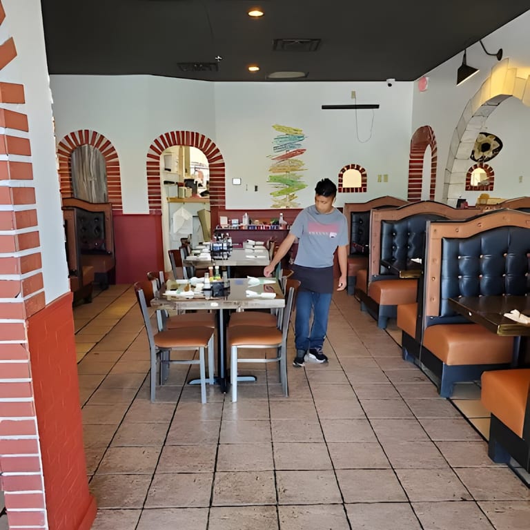 Dine In & Feel Right at Home🍽️