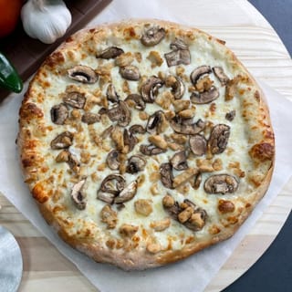 Chicken Alfredo Pizza