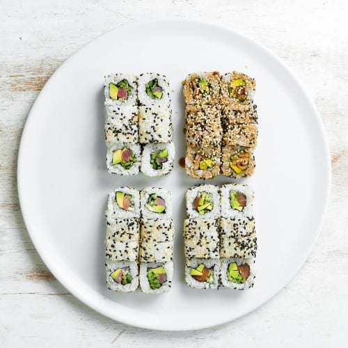 California Maki (Sesame Seeds).