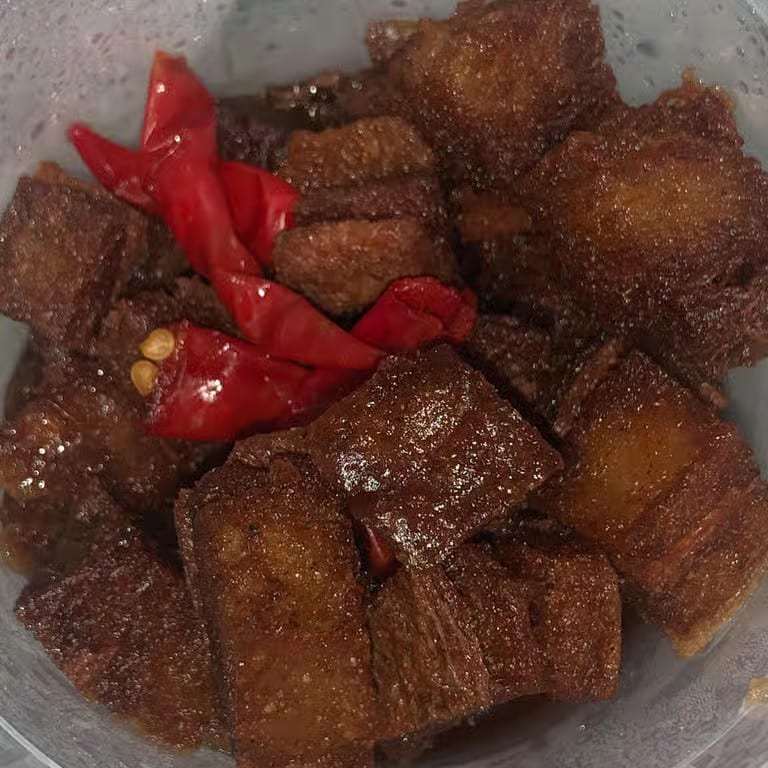 F2. Caramelized Roasted Pork in Clay Pot.