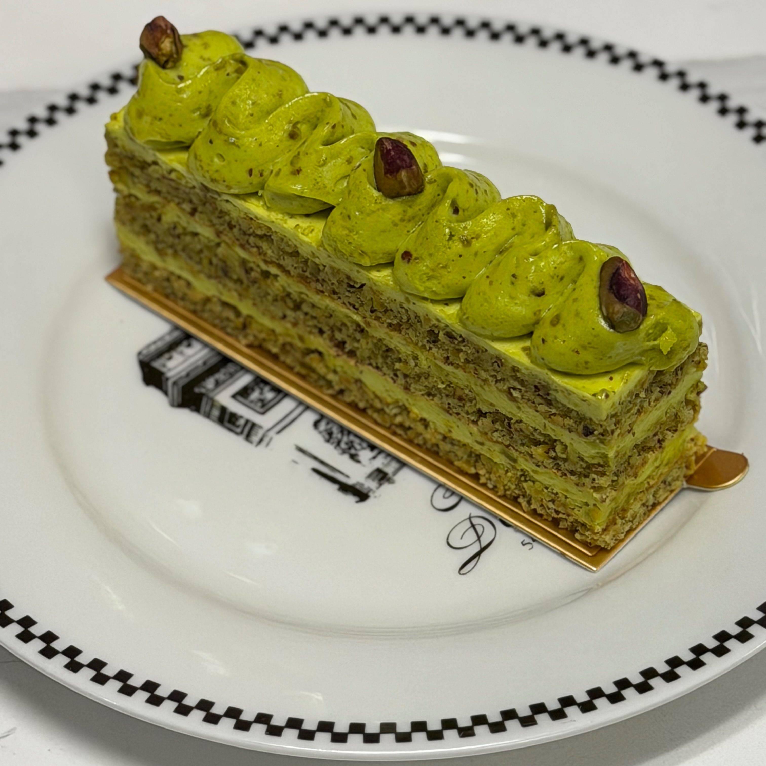 Russe Pistachio Cake.