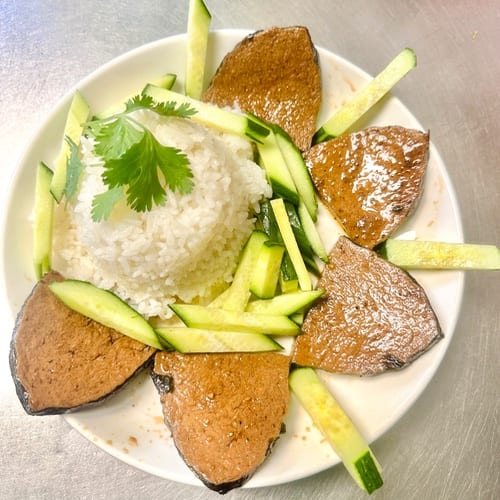 M11. Stew CatFish (Cá Kho Tiêu).