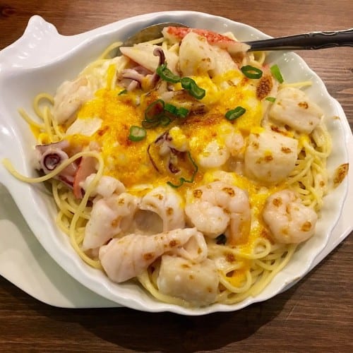 Creamy Seafood Spaghetti 芝士焗海鮮意粉.