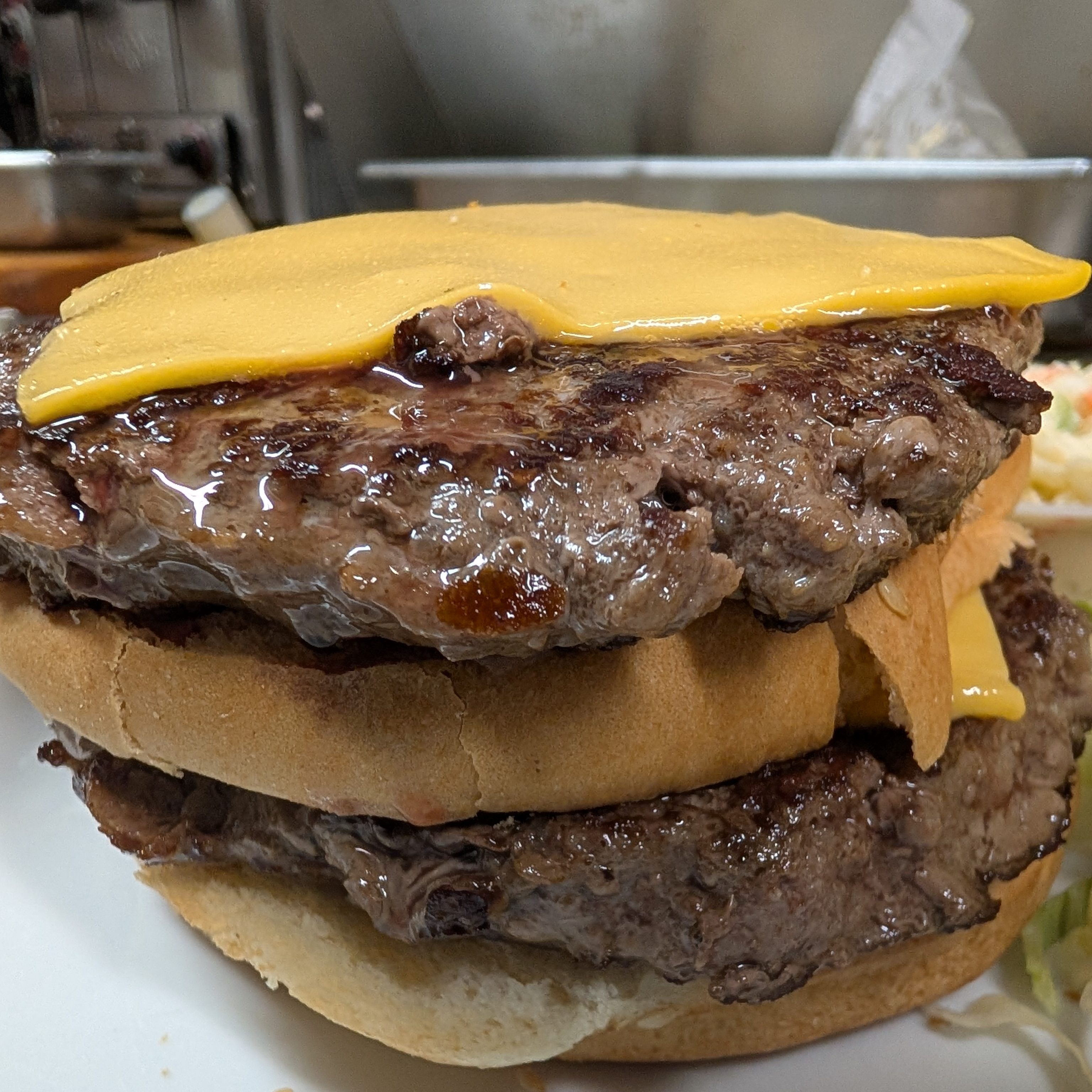 Bloomingburger (Double Hamburger) Deluxe Platter.