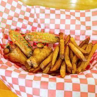 Kid's Traditional Wings