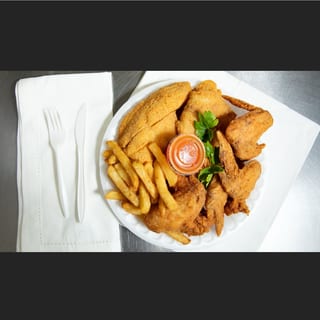 4 Wings & 4 Fish Combo