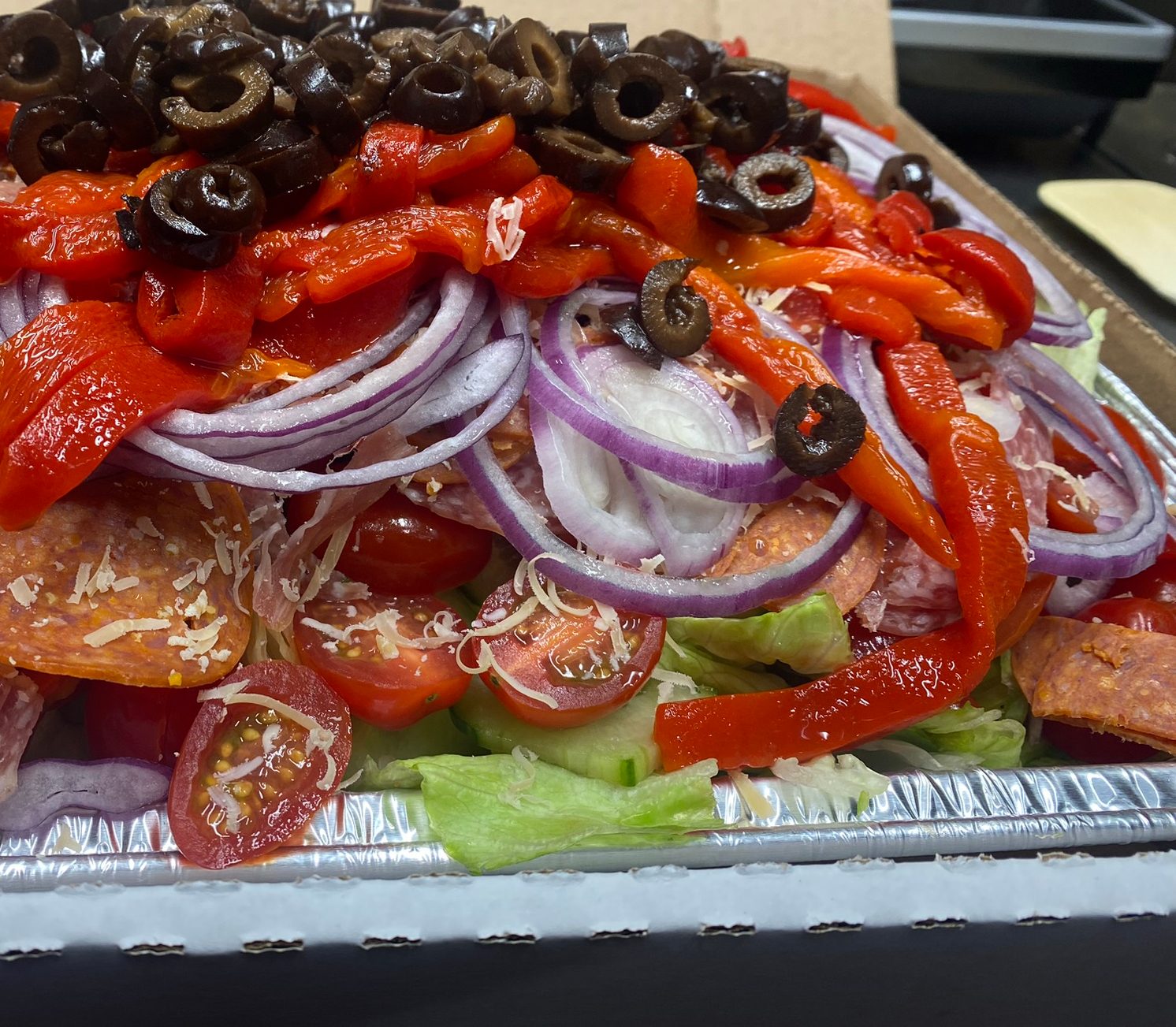 Antipasto Salad (Table Size Serves 4-6).