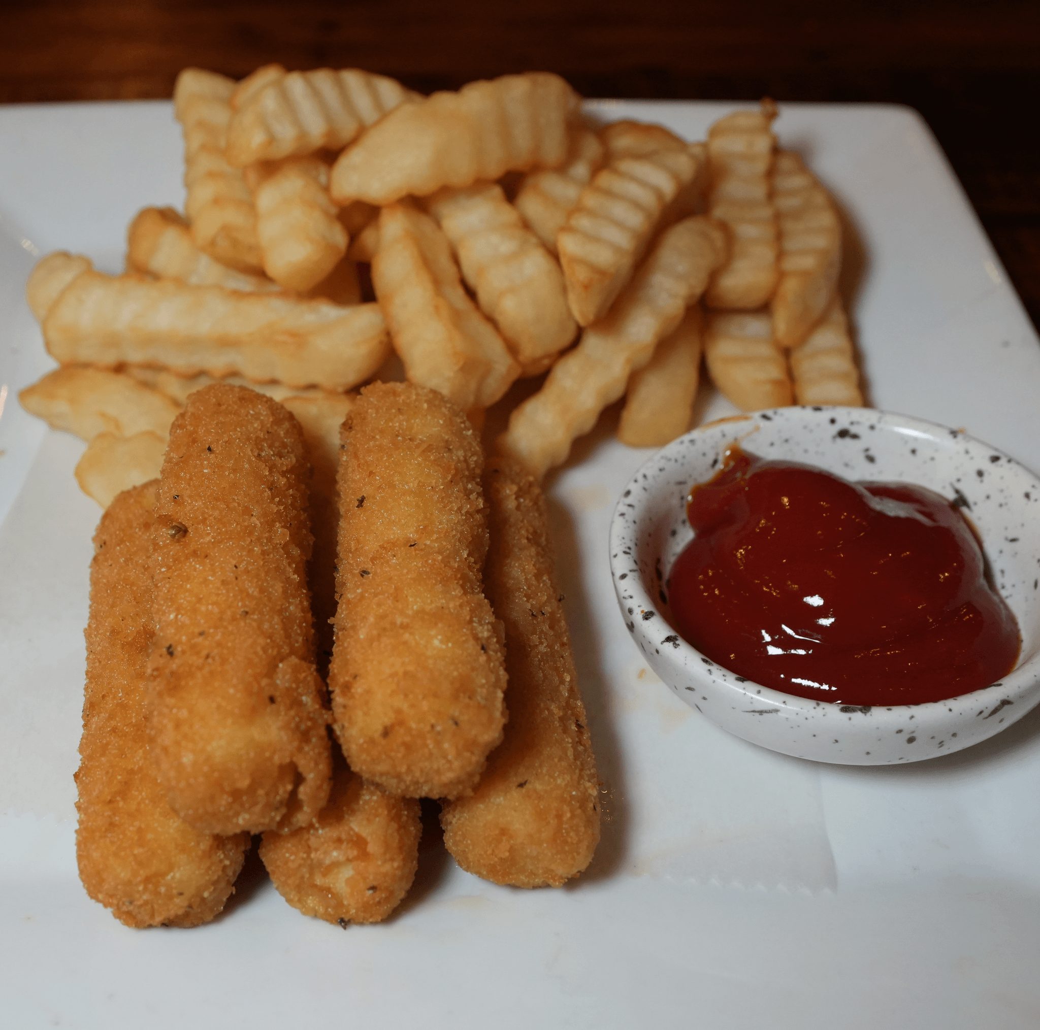 Mozzarella Stick with Fries.