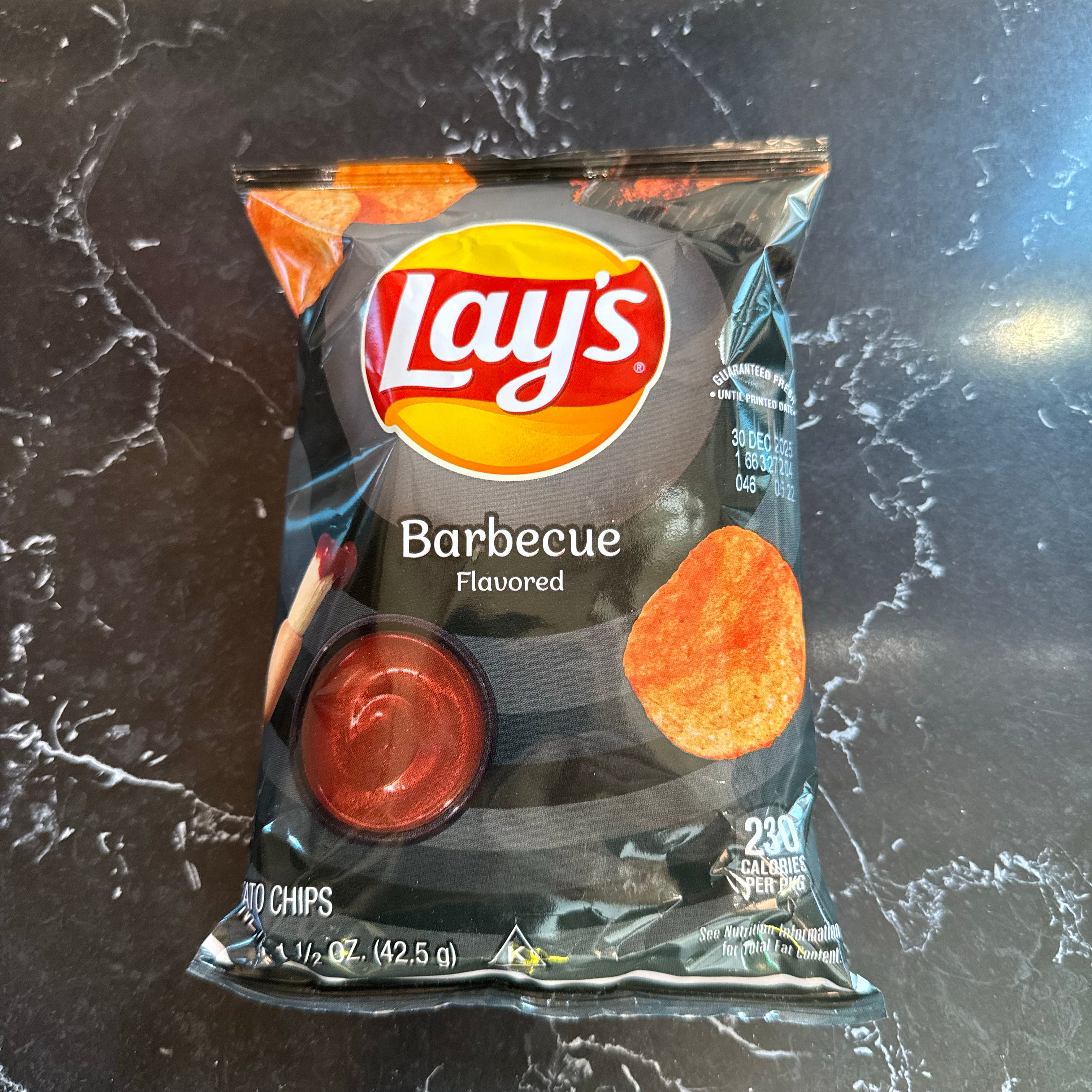 Lays chips BBQ.