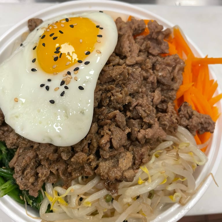 Delicious Japchae: A Korean Favorite