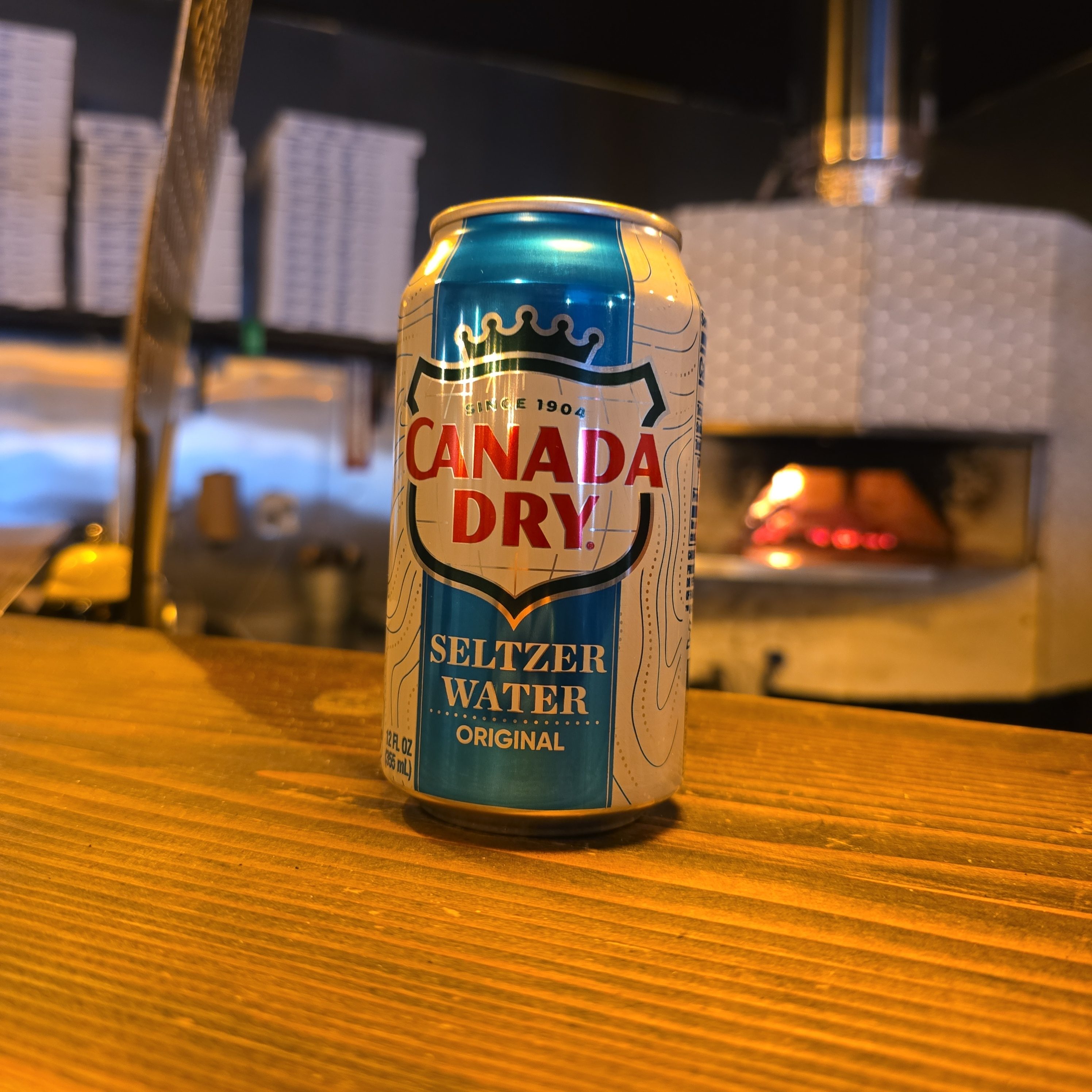 Canada Dry (Seltzer Water).