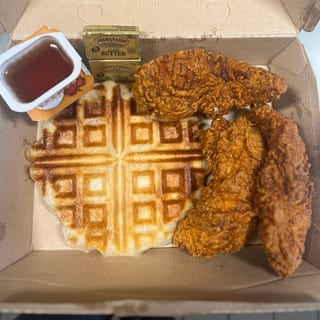 Chicken & Waffle 