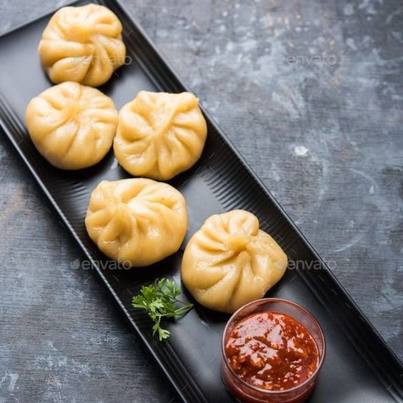 Veg Momos.