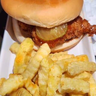 Fried Chicken Sand with Fries