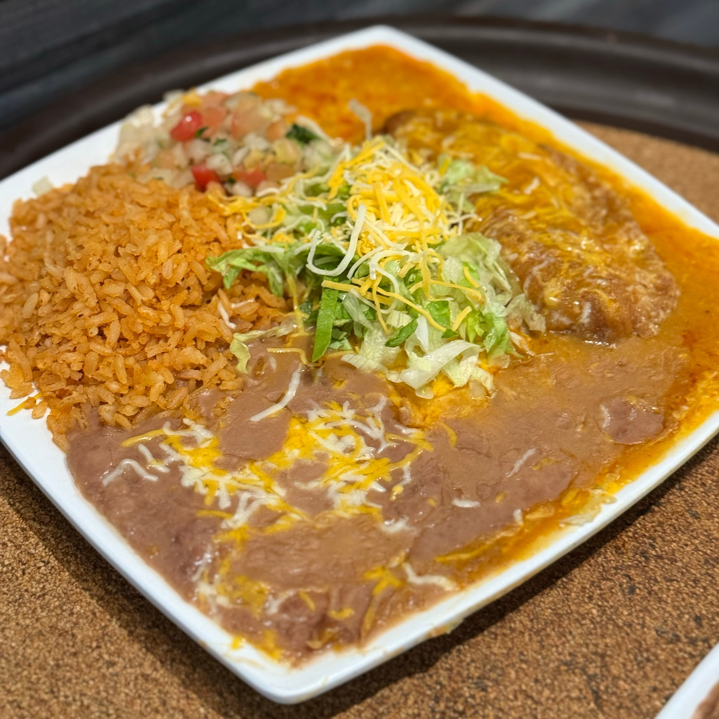 D5 Chile Relleno & Enchilada.