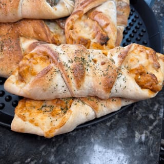 Buffalo Chicken Roll