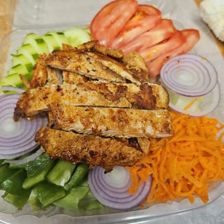Garden Salad W/ Grilled Chicken